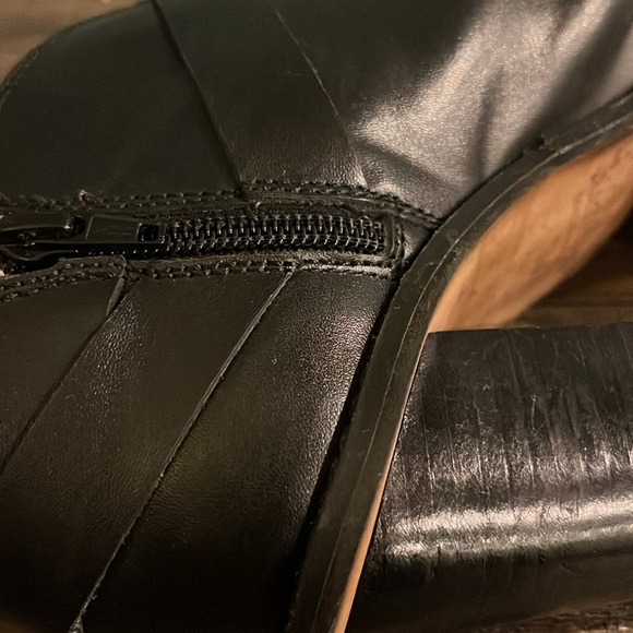 SixtySeven/Anthropologie Leather Ankle Boots chunk Heel - Picture 8 of 16